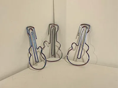 Guitar paperclip