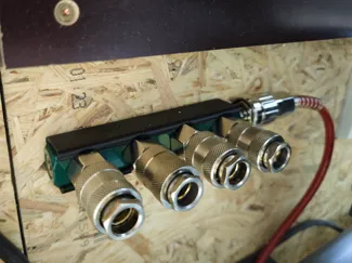 Wandhalterung Druckluftverteiler
