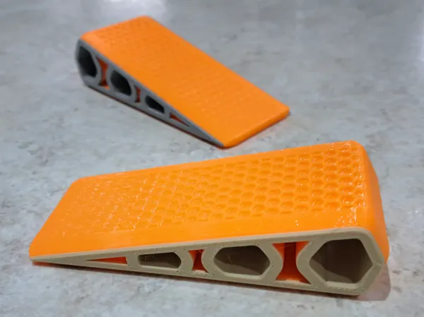 https://makerworld.bblmw.com/makerworld/model/UScbb5e02cc6b6ba/design/2025-12-13_412b4b83faaa98.jpg