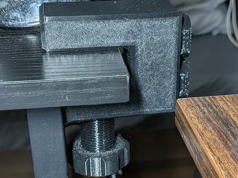 OpenGrid Desk Mounting Clamp