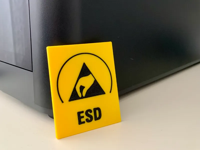 ESD - Attention - electrostatic discharge - plate