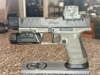 Original Pistol Stand