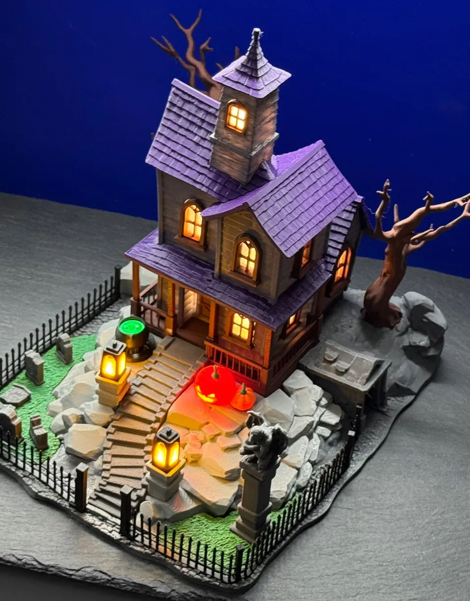 Haunted House — A Halloween Scene view 4