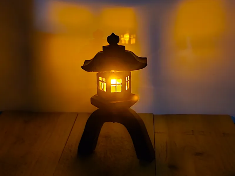 Japanese Lantern Two Legs Cross Windows