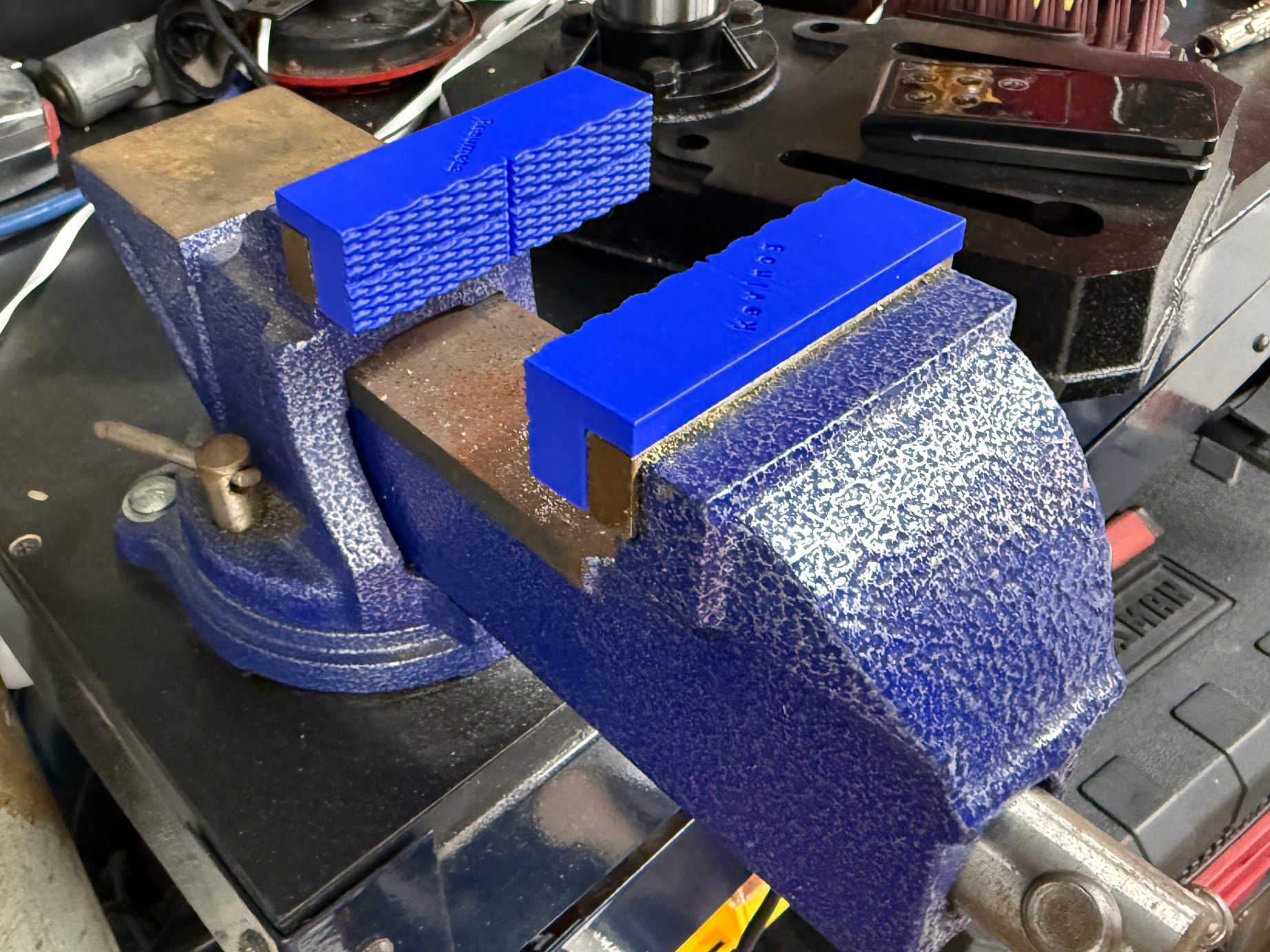Non-marring Magnetic Vise Jaws