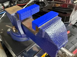 Non-marring Magnetic Vise Jaws