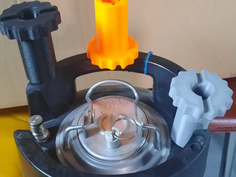 Pin and ball lock removal tool - for Corny kegs