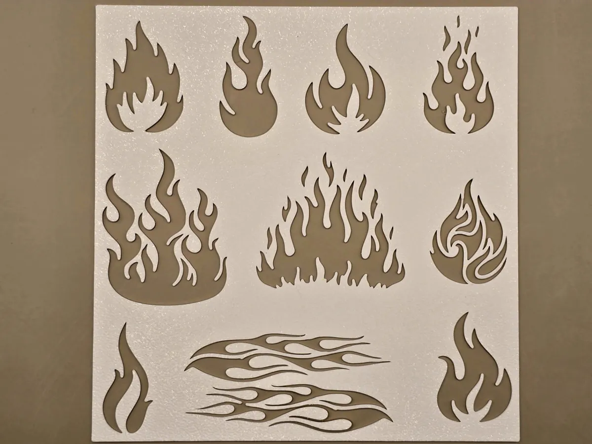 Pochoir flammes réutilisable