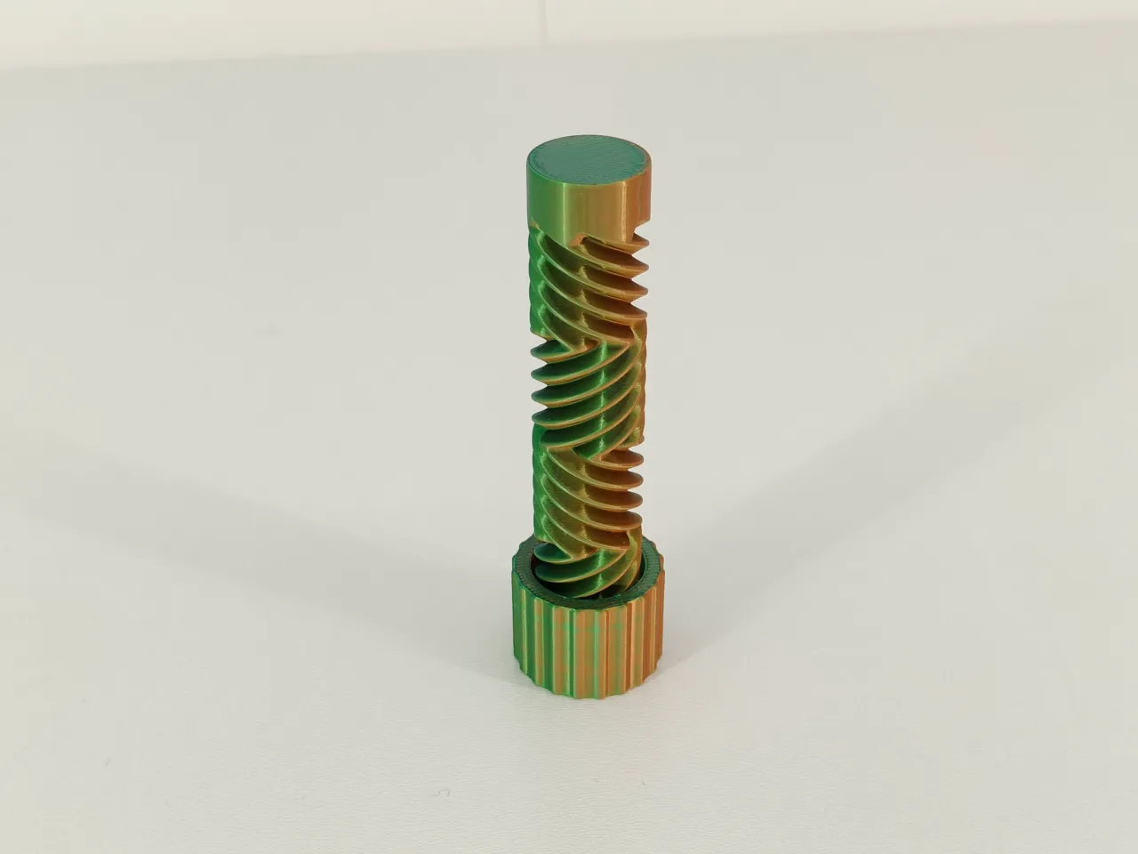 Crazy Screw - Print in Place view 3