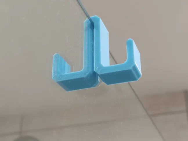 Double-sided hook for 8mm shower glass