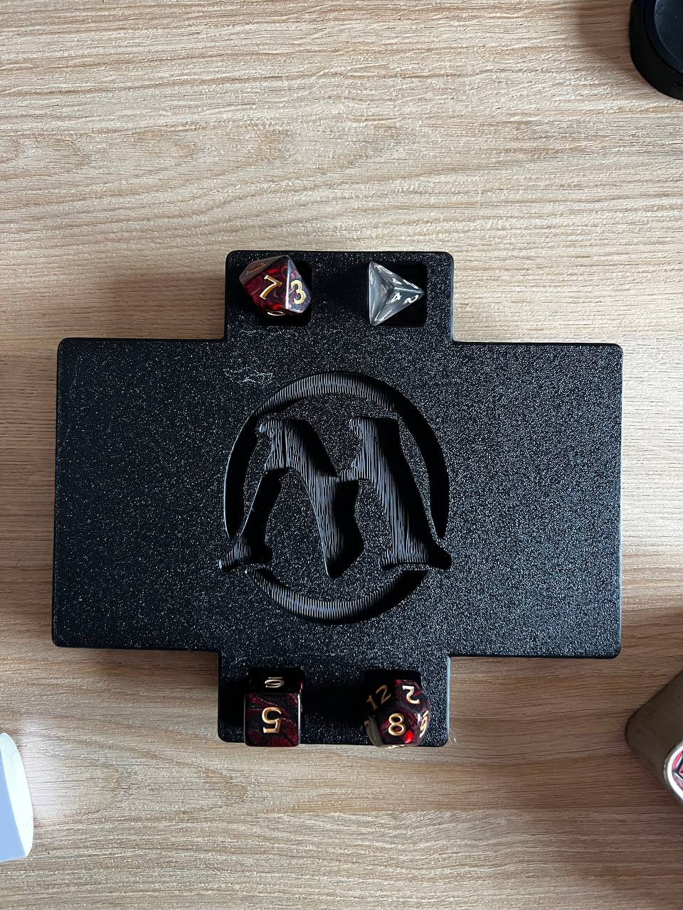 Miniatura 2 do modelo 3D MTG Command Zone Phone Tray