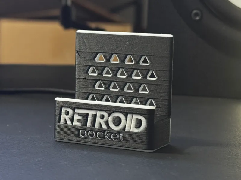 Retroid Pocket 5 Wireless Charging Dock