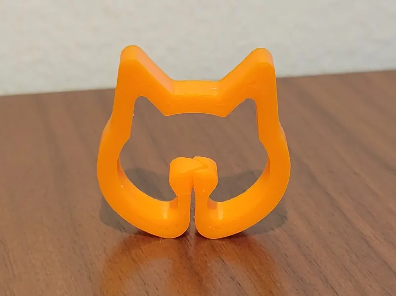 Cat Tunnel Clip