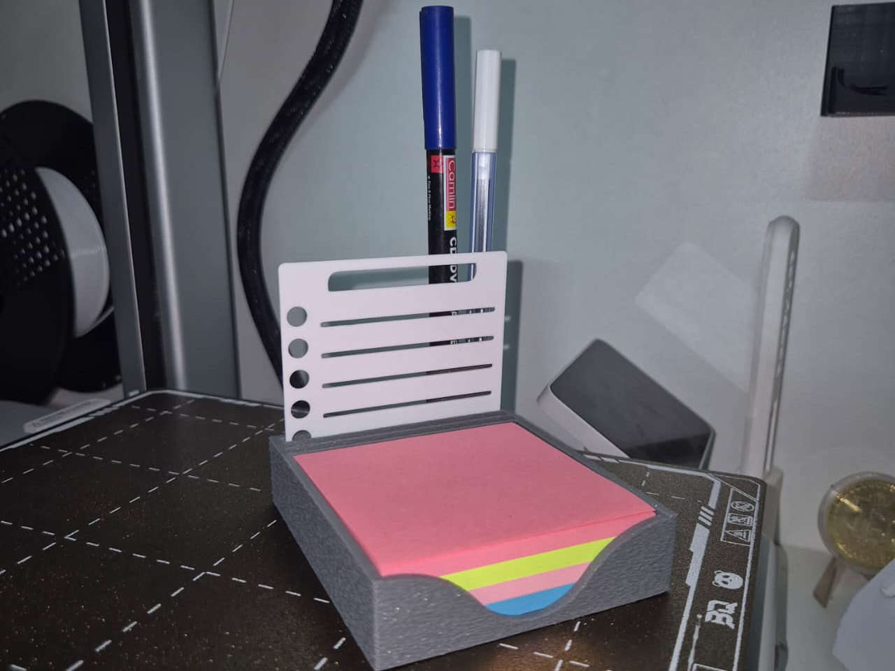 3M Sticky Notes storage box with stencil holder
