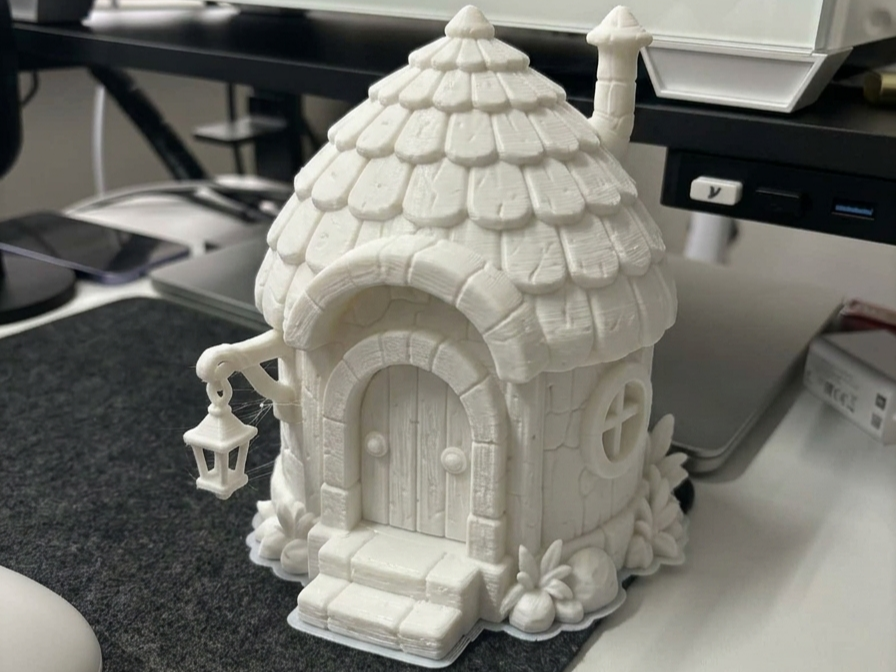 Cozy Round Cottage | Fantasy Miniature House Decor
