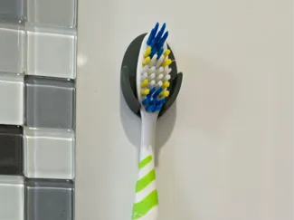 Minimalist Toothbrush Holder