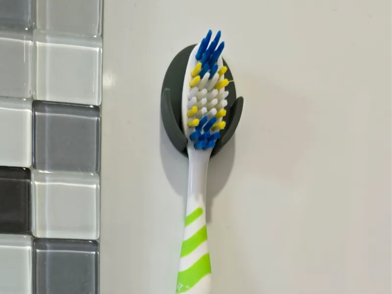 Minimalist Toothbrush Holder