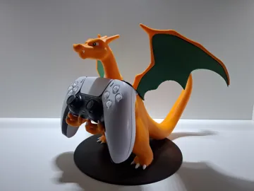 Letrero o emblema decorativo: Charizard Controller-Halter — vista de referencia 3