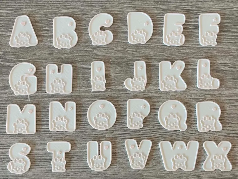 alfabet letters beertje met strikje