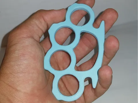 Soporte: Tirapugni — referencia de MakerWorld