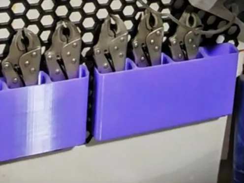 Hanger for four medium clamp