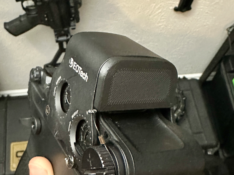 Miniatura 1 do modelo 3D Eotech Dust Cover