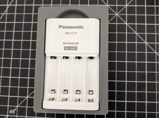 Panasonic eneloop charger - Gridfinity bin