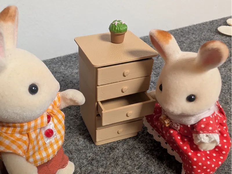 Sylvanian Families Dresser / Drawers