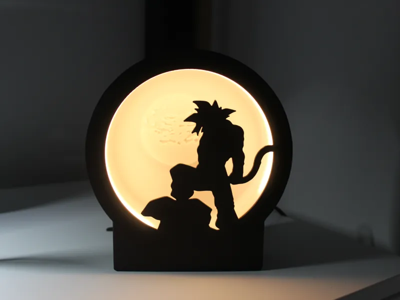 Lampada scrivania Goku SSJ4