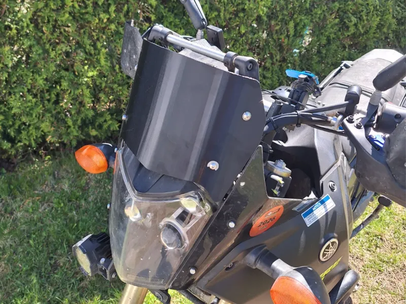 2021 Tenere 700 Windshield reduce turbulence. P1S