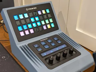 Dual Stream Deck Plus and Stream Deck XL Mount