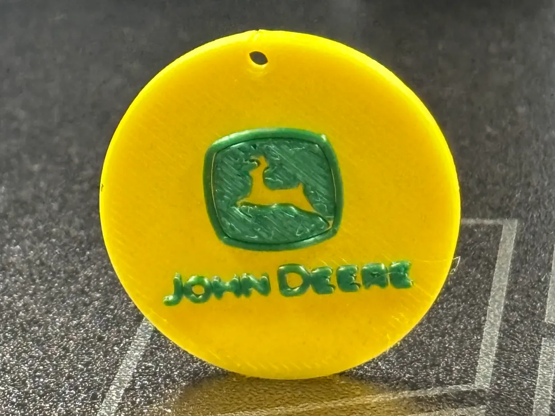 Keychain John Deere Free 3D Print Model MakerWorld keychain-john-deere-free-3d-print-model-makerworld