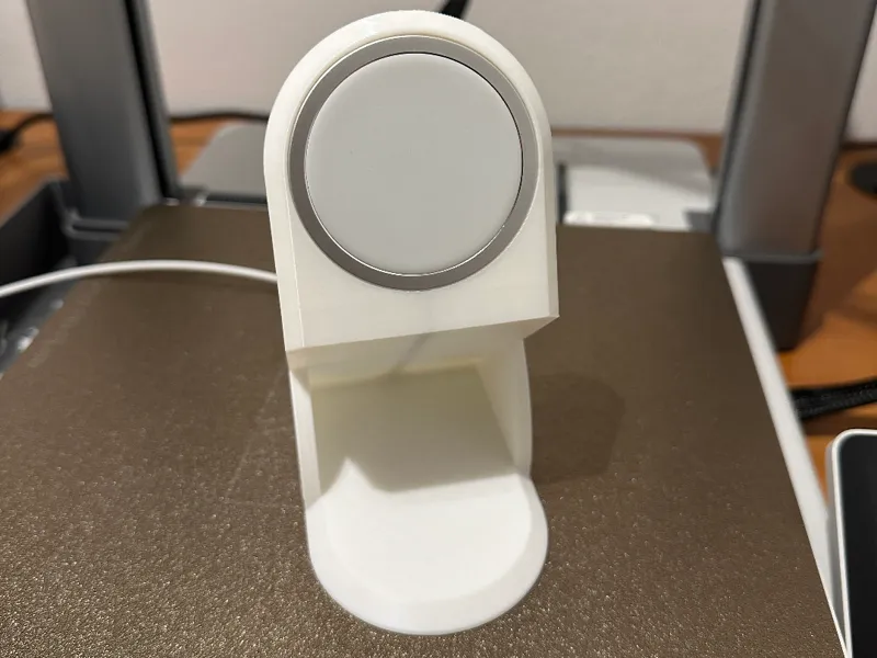 Halterung für Iphone mit  MagSafe