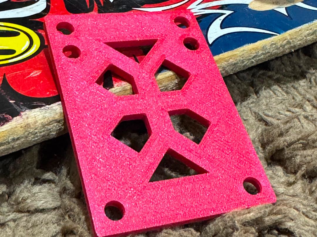Miniatura 1 do modelo 3D Skateboard Risers - Multiple sizes