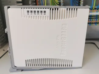 Mikrotik RB DIN rail mount