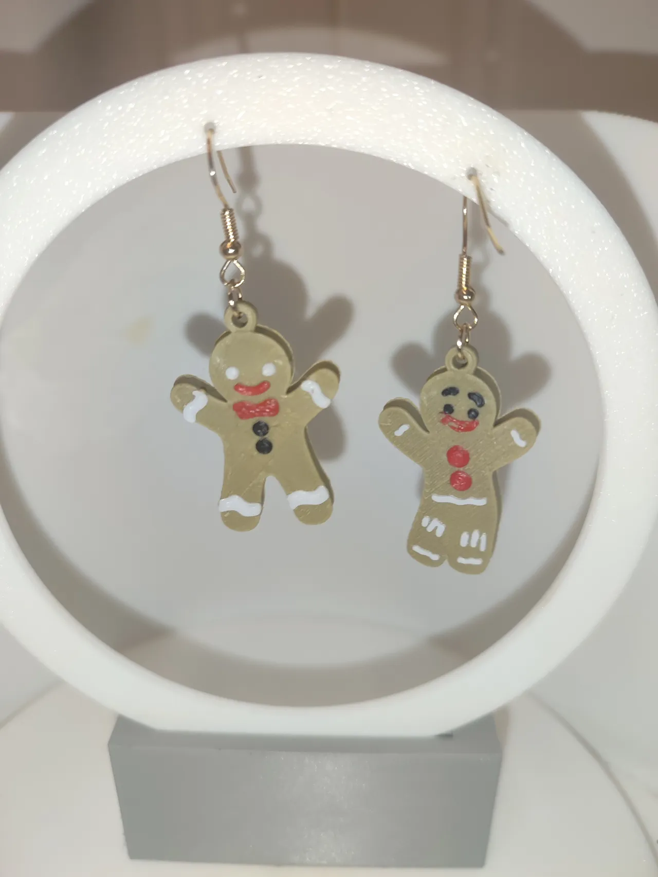 Gingerbread man earrings view 4