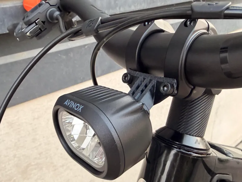 Avinox Light Mount for OneUp Stems