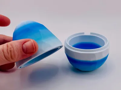 Low Poly Easter Egg for Flush Object