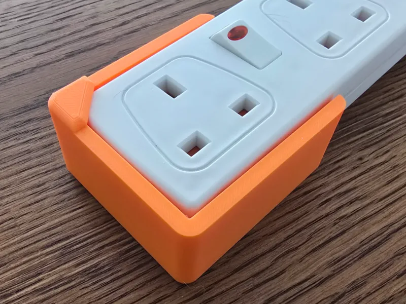 Extension lead: Quick-connect wall mount - UK