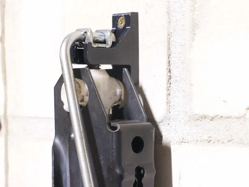 Wandhalter für Wagenheber