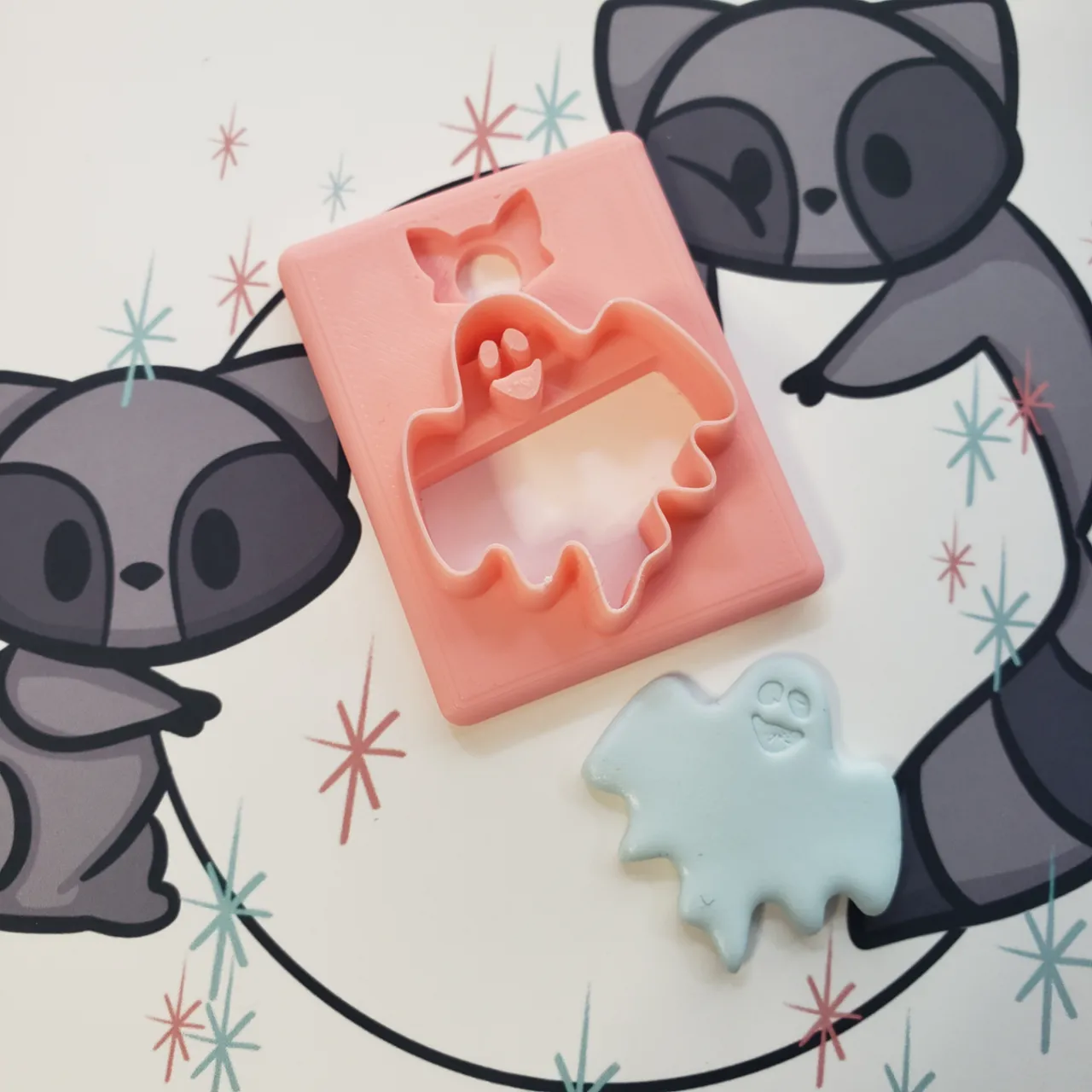 Happy Ghost Polymer Clay Earring Cutter view 3