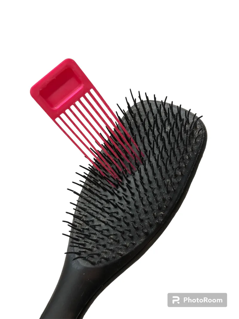 Hairbrush Cleaner