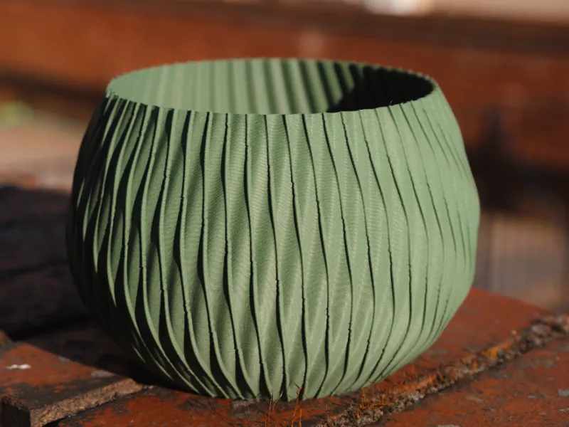 Swirly Plant Pot