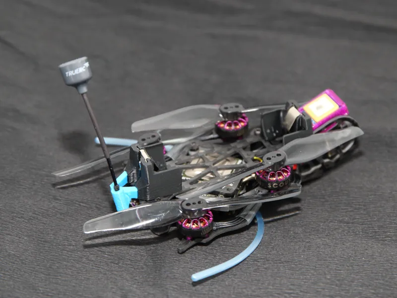 Foldable antenna mount for Fractal Wingman