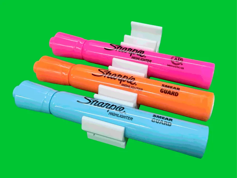 Satisfying Click Highlighter & Expo Marker Holder
