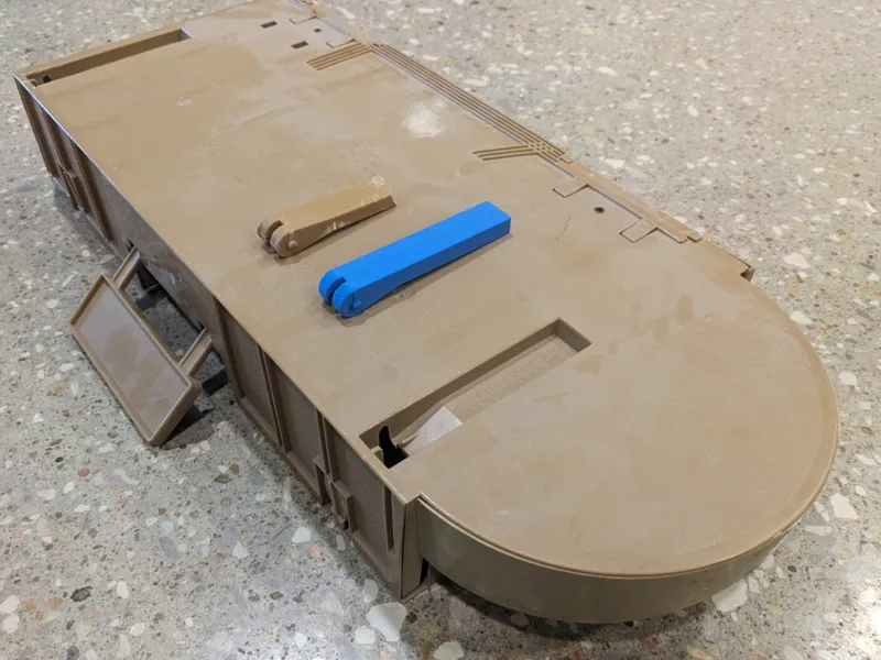 Hotwheels Sto N Go foldable leg