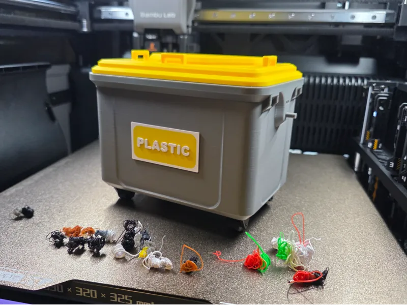 Mini Trash Container with Opening Lid –Desktop Bin
