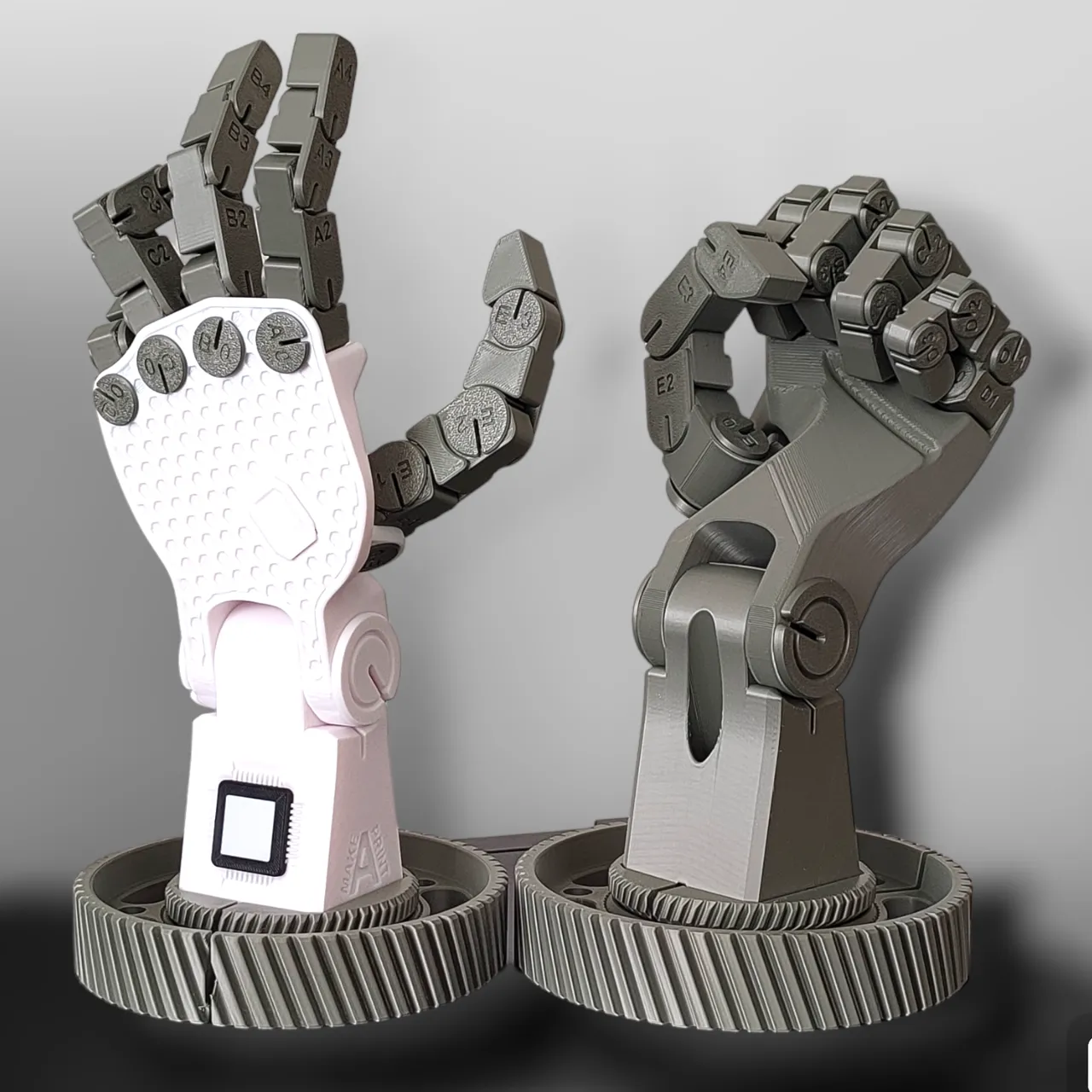 Poseable Robot Hand (Left Hand) (PLA) view 3