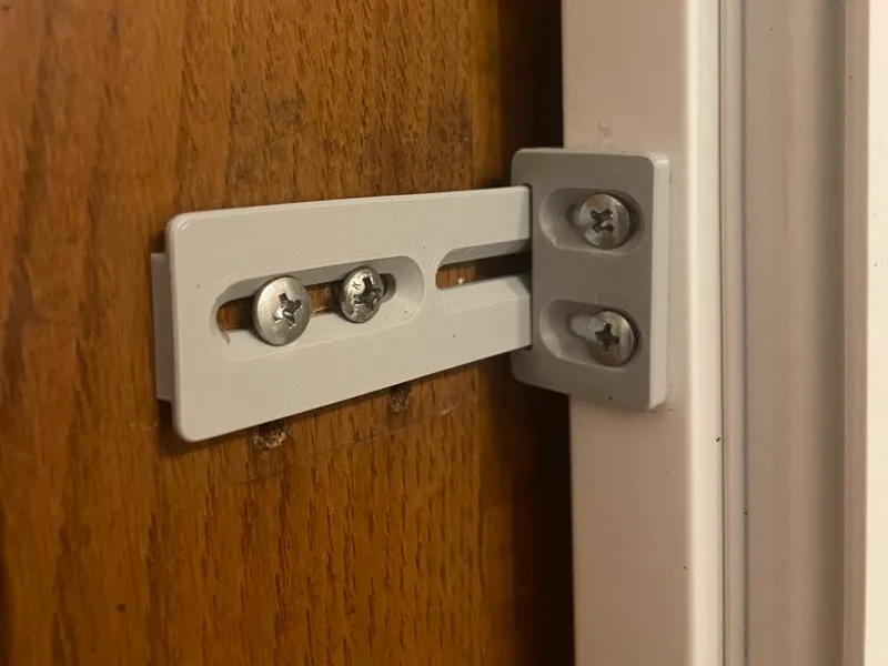 Fridge sliding hook