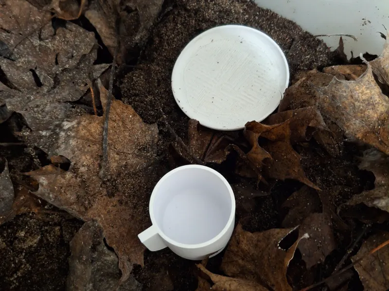 Mini soil-based water dish